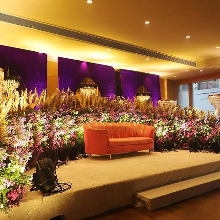 Alba Inn, Vijay Nagar Indore Exterior photo