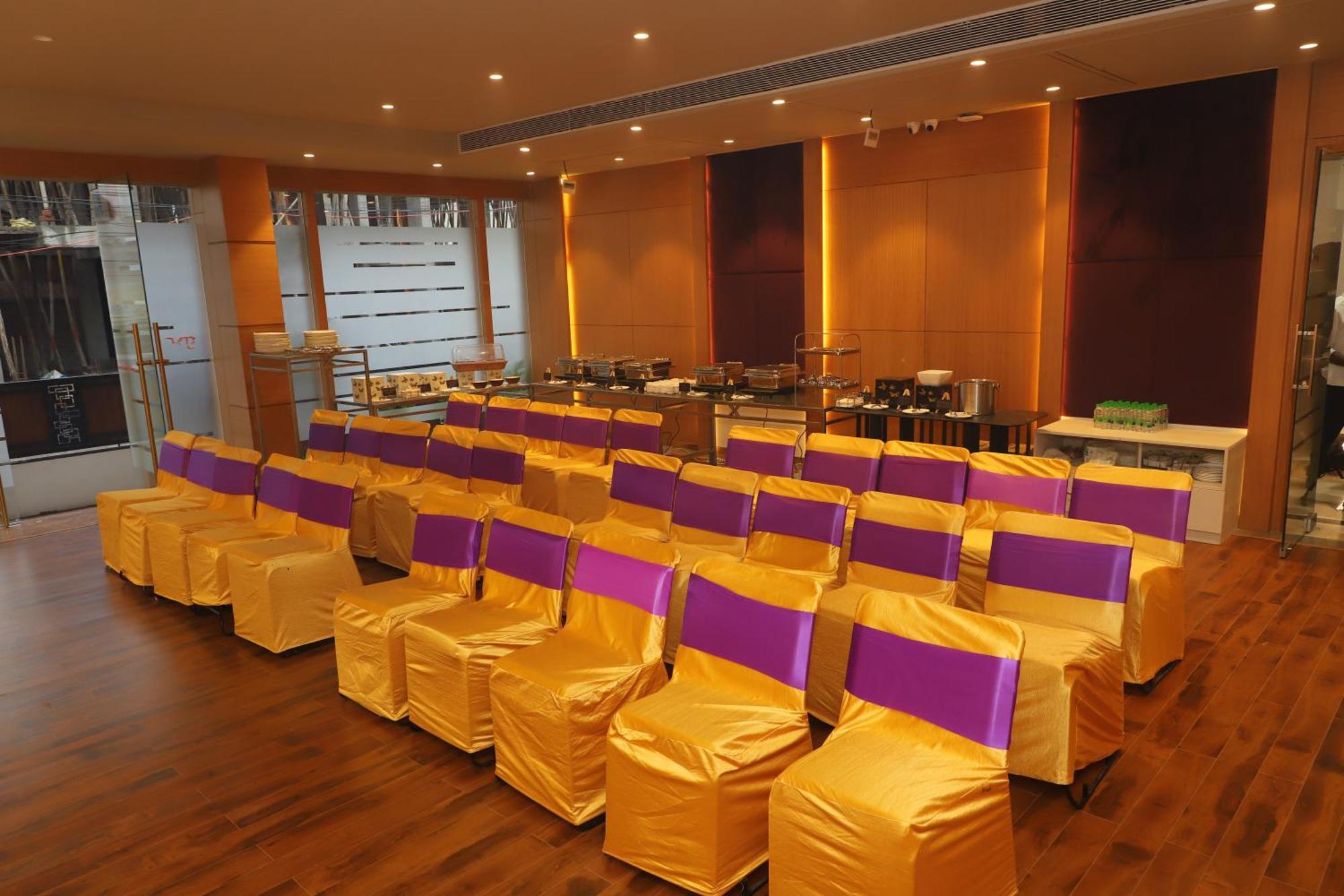 Alba Inn, Vijay Nagar Indore Exterior photo
